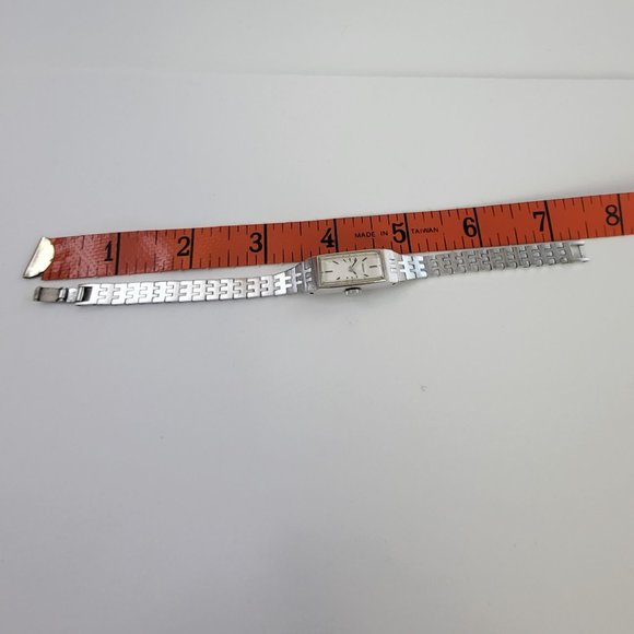 Seiko silver tone watch with long rectangular face sold AS IS - Picture 4 of 4